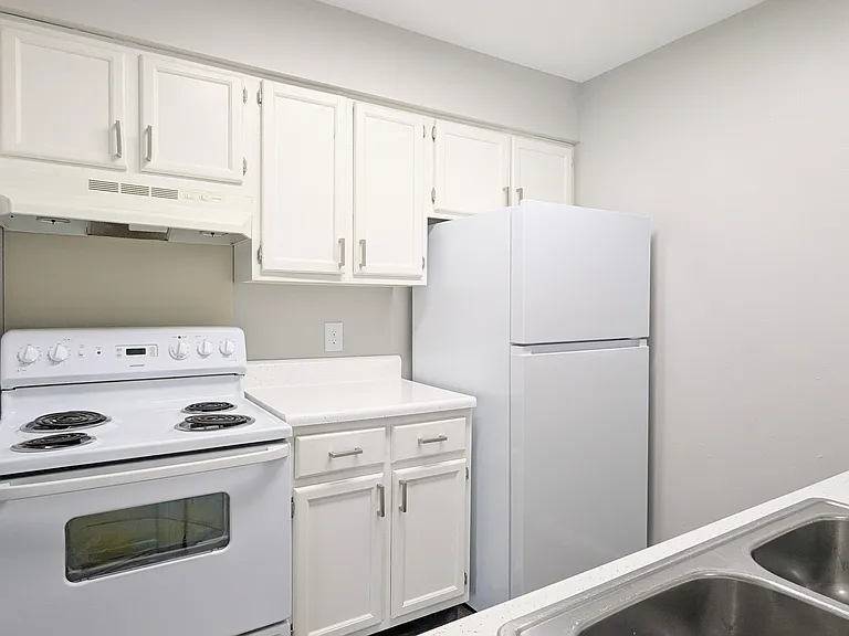 Copper Cove Apartments — Photo 49