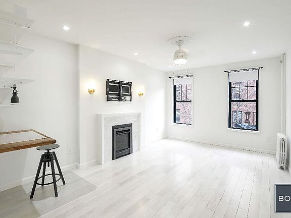 3rd image of 88 Horatio St APT 4D