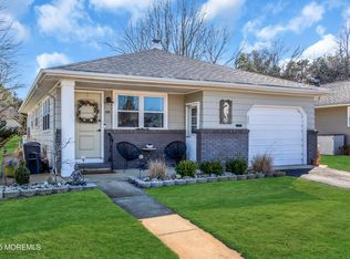 88 Guadeloupe Dr, Toms River, NJ 08757