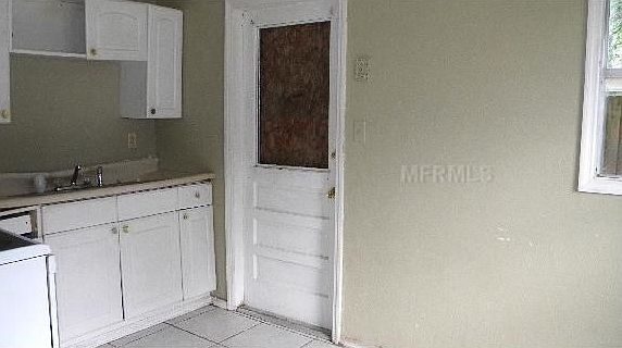 3rd image of 215 S Ulysses Dr