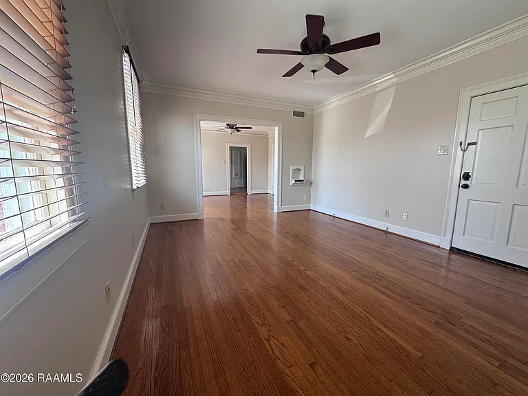 317 W University Ave #4 — Photo 9