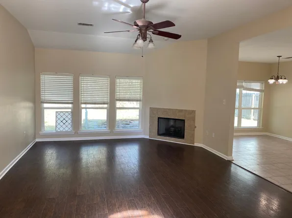 43458 N Great Oak Ct, Prairieville, LA 70769