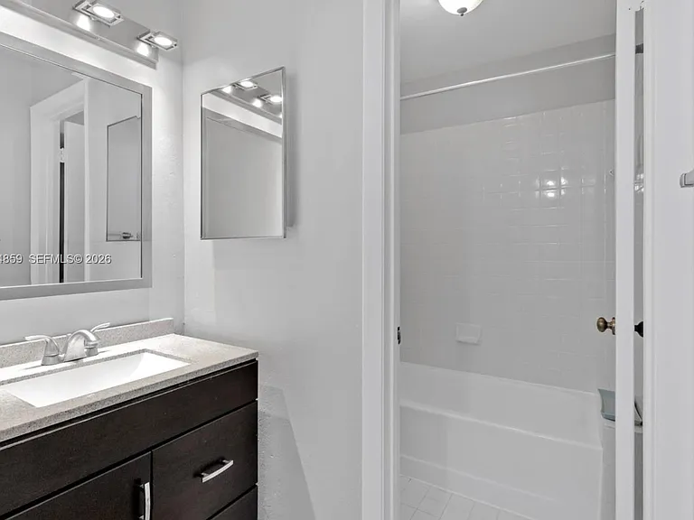 1331 S Franklin Ave #1331I — Photo 28