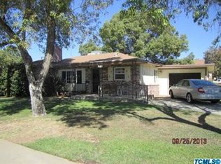 984 E Apricot Ave, Tulare, CA 93274