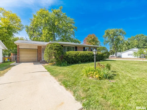 417 N Greenfield St, Tremont, IL 61568