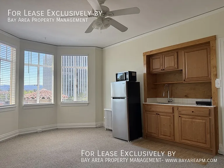 345 Forest Ave #406 — Photo 3