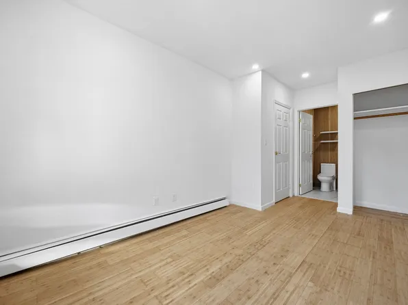 20 Starr Street image 17 of 27