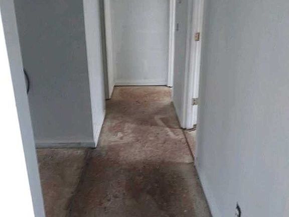 4th image of 310 Gant St