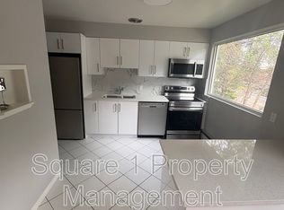 10036 117th St NW, Edmonton, AB T5K 1X2