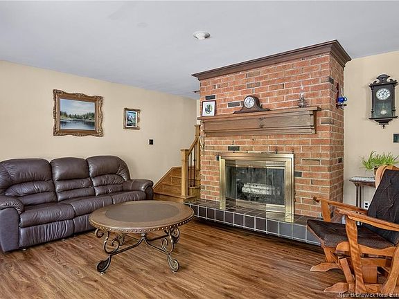 5th image of 118 Hill Rd