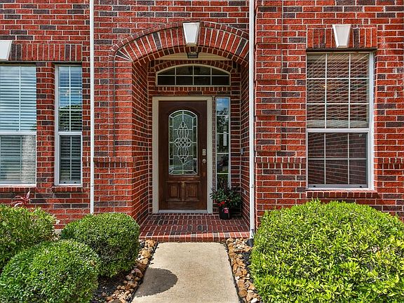 4th image of 7603 Lakeside Manor Ln