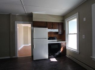2 1st St #1, Winslow, ME 04901