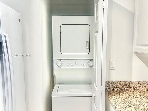 5th image of 1155 Brickell Bay Dr APT 807