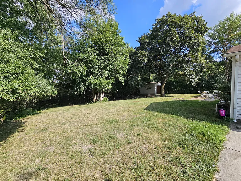 Spacious backyard