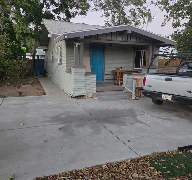 5939 Mission Blvd