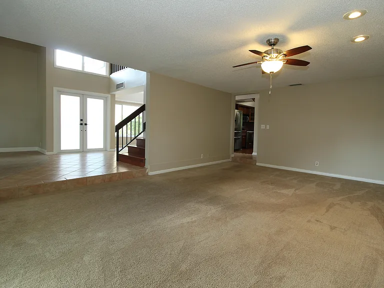 8321 SW 39th Ct — Photo 10