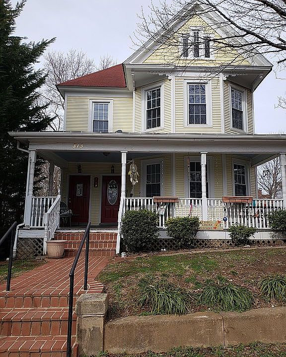 1st image of 313 Highland Ave SW
