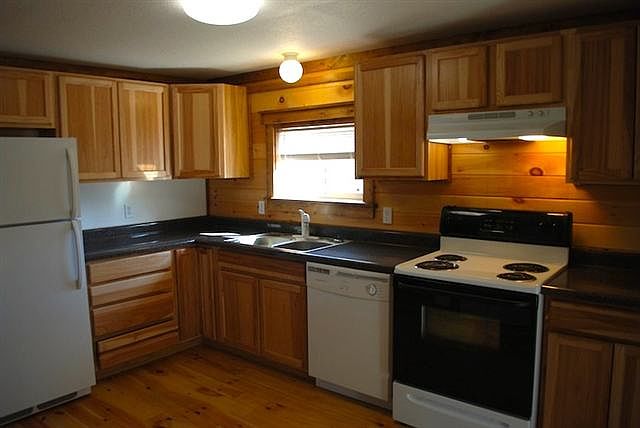 2nd image of 1370 Tatica Ct