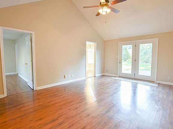 3rd image of 1894 Crestmont Ct