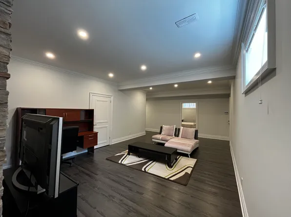 71 Stockdale Cres, Richmond Hill, ON L4C 3T1