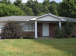 113 Stoney Ave, Crab Orchard, WV 25827