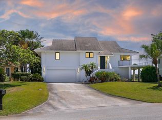 5570 SE Miles Grant Rd, Stuart, FL 34997