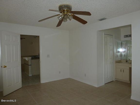 5th image of 1420 Denali St SE