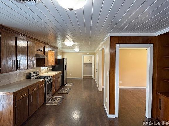 3rd image of 618 Garland Ave