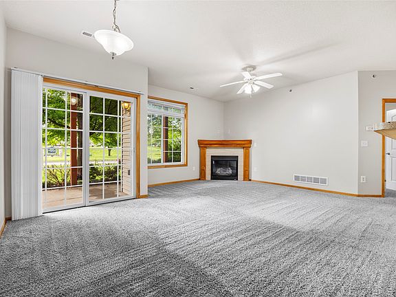 2nd image of 3400 SE Glenstone Dr Unit 4