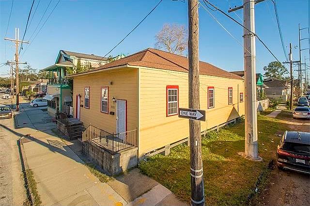 1st image of 2505 Saint Philip St