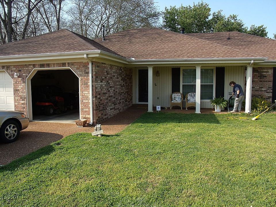 1st image of 321 Rosemary St