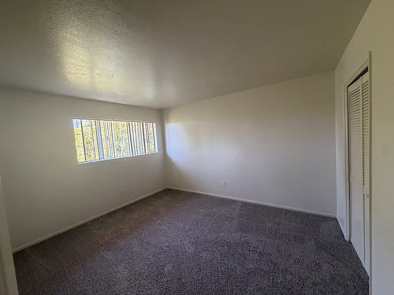 1940 Broadway St #2 — Photo 12