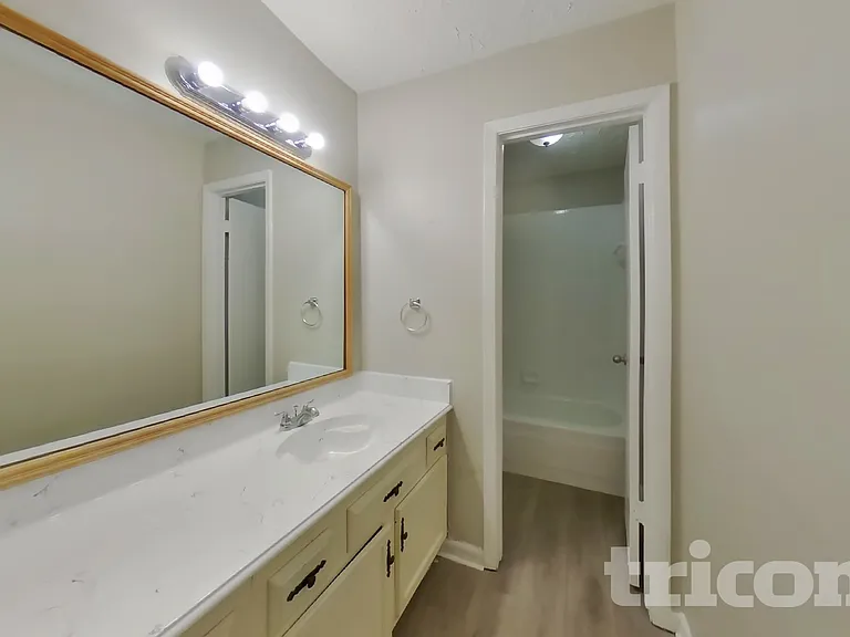 13307 Venice Cir — Photo 14