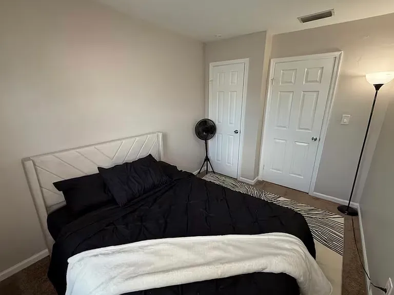929 Still Harbor Cir — Photo 17