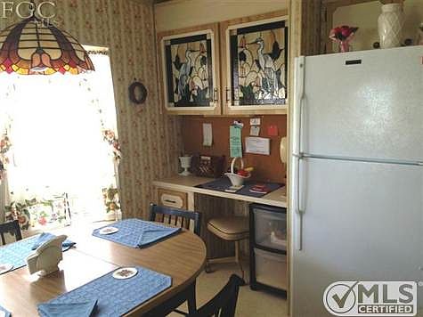 Large eat in kitchen