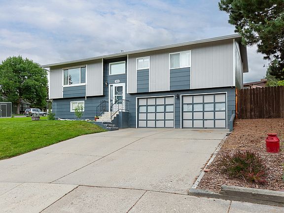 2nd image of 101 Oakhurst Ct