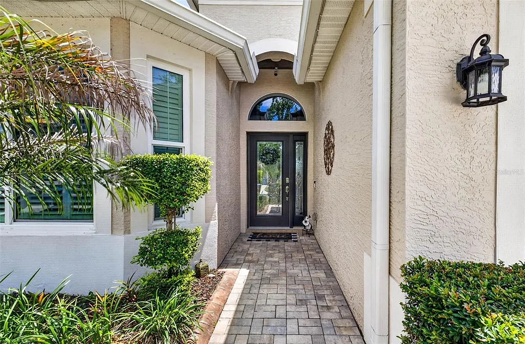 4 bed, 3.0 bath, 2162 sqft, $3,000 — Photo 3