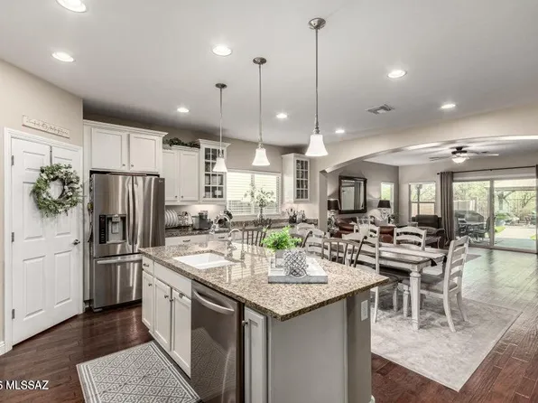 10880 E White Sage Dr, Tucson, AZ 85747