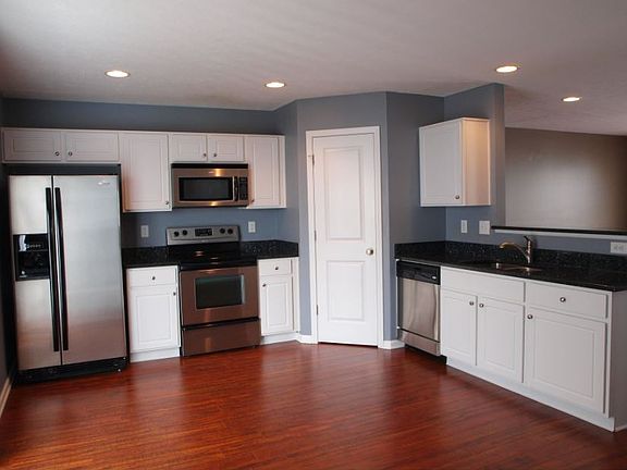 2nd image of 5553 Middle Falls St