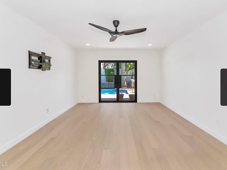8030 E Via Sierra — Photo 9