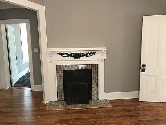 3rd image of 18 Courtney St