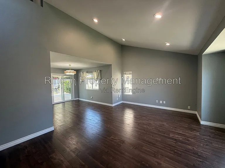 13106 Knotty Pine St — Photo 12