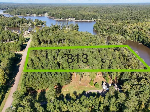 813 Parham Rd NW, Milledgeville, GA 31061