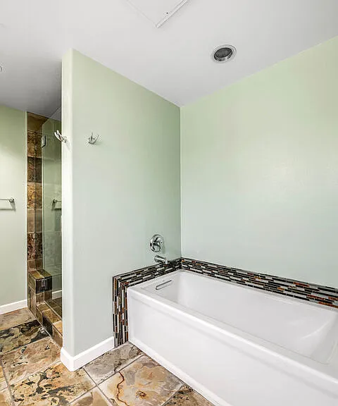 250 N 1st St #436 — Photo 20