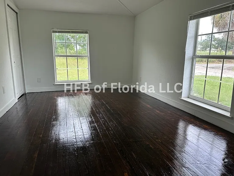 775 Old Dixie Hwy — Photo 5
