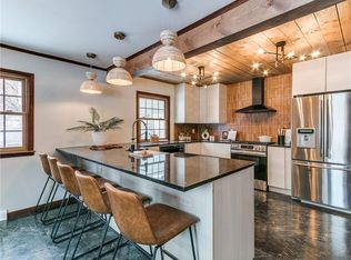 4122 33rd St, Des Moines, IA 50310