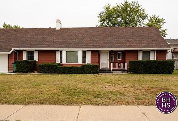 2nd image of 1711 Coventry Ln