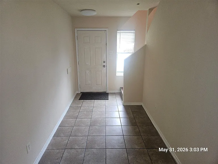 843 Darbydale Crossing Ln — Photo 3