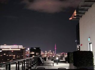609 Avenue Rd #905, Toronto, ON M4V 0B1