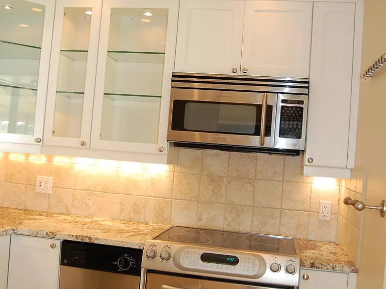 1320 Pelican Creek Xing — Photo 14